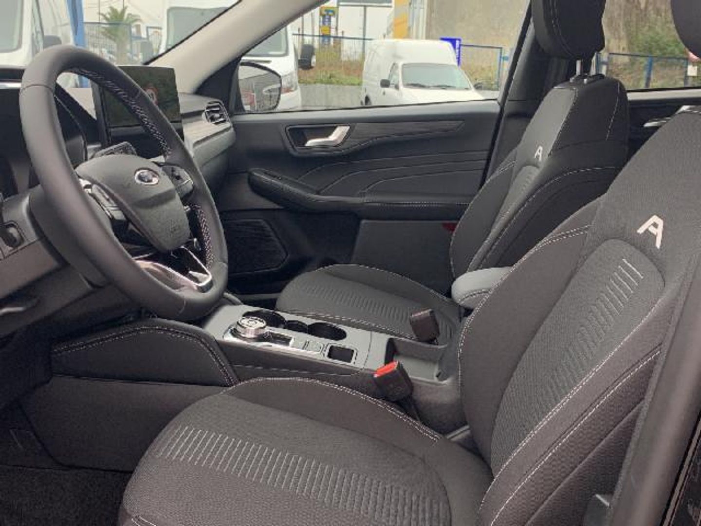 Ford Kuga 2.5 Duratec FHEV Active Auto 132 kW (180 CV)