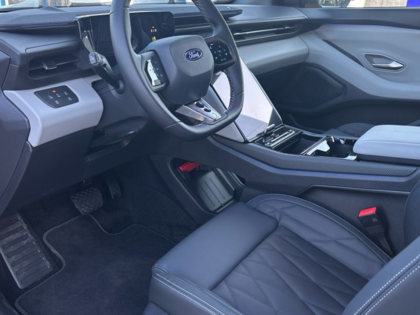 Ford Capri CX740L Premium R. Ext. RWD 77kWh 210 kW (286 CV)