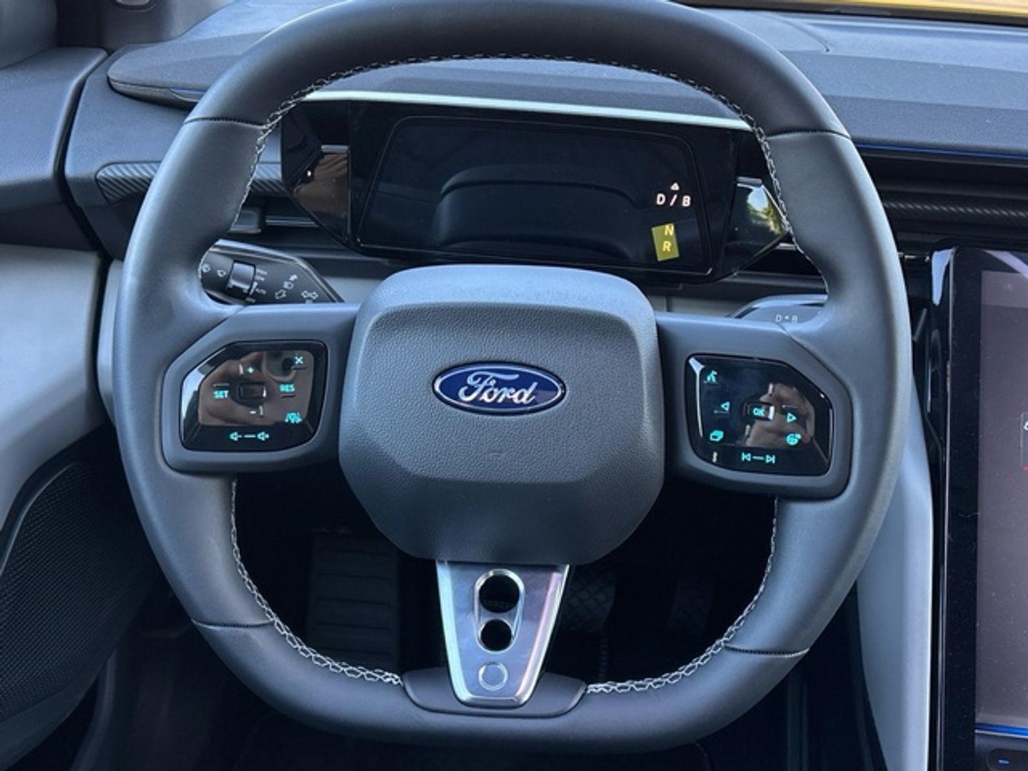 Ford Capri CX740L Premium R. Ext. RWD 77kWh 210 kW (286 CV)