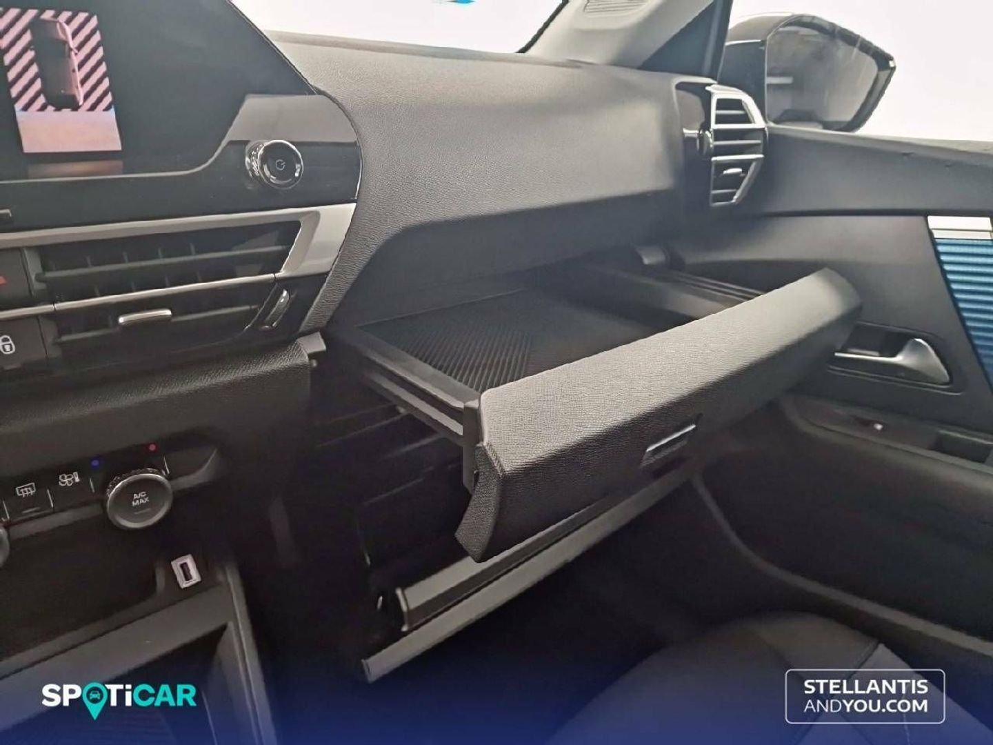 Citroen ë-C4 50kW eléctrico Feel Pack 100 kW (136 CV)