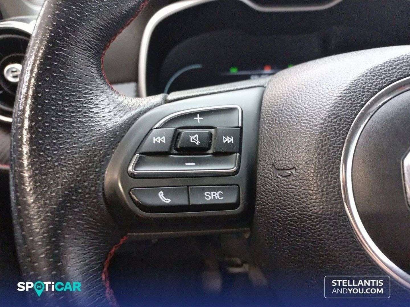 MG ZS 1.5 Luxury 78 kW (106 CV)