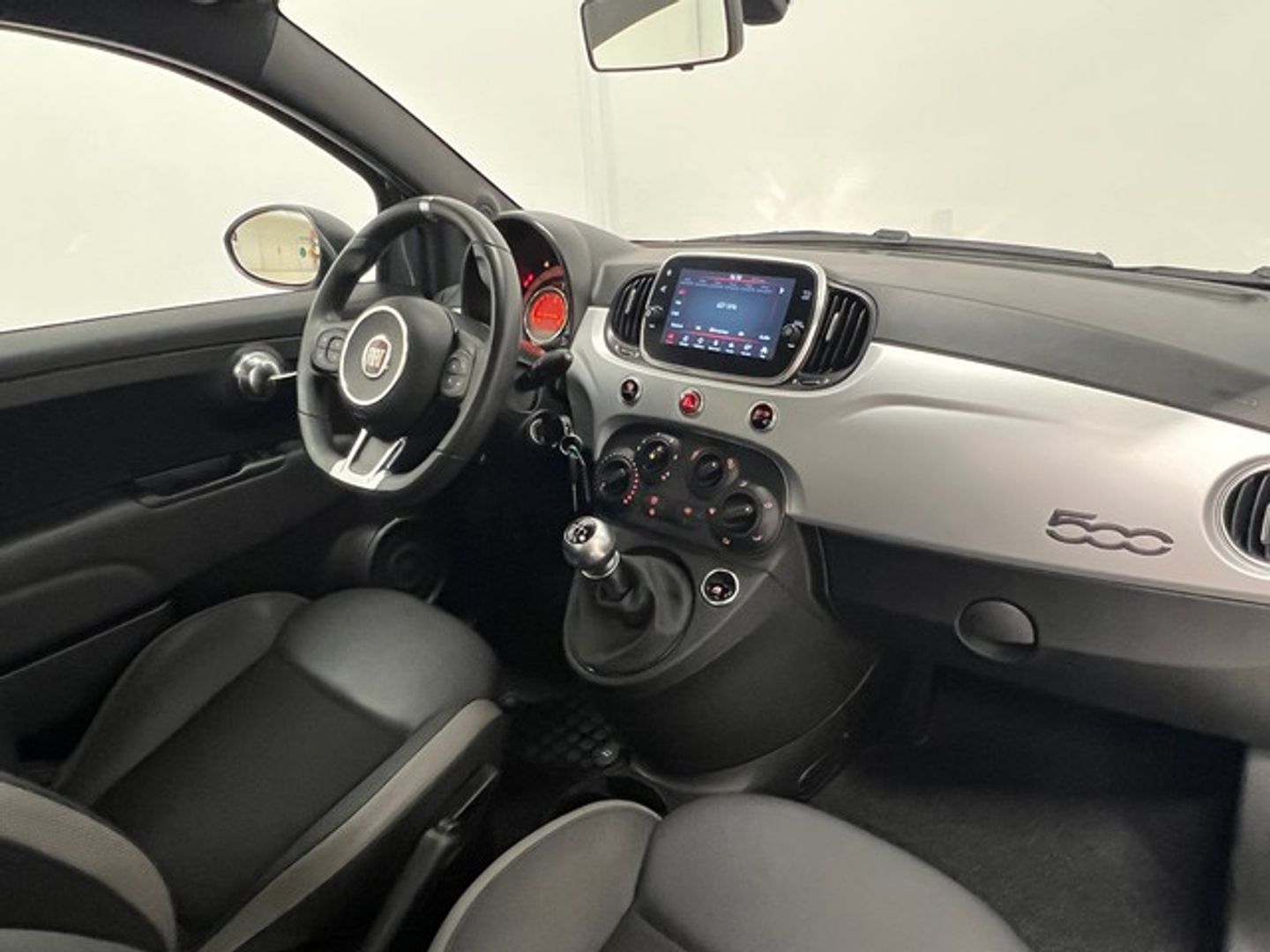 Fiat 500 1.0 Hybrid Connect 51 kW (70 CV)
