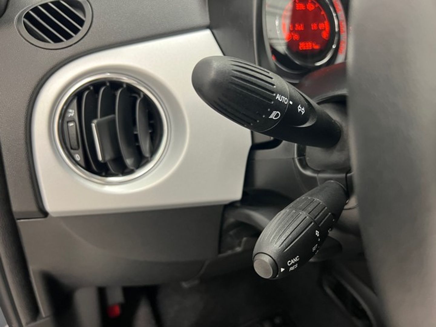 Fiat 500 1.0 Hybrid Connect 51 kW (70 CV)
