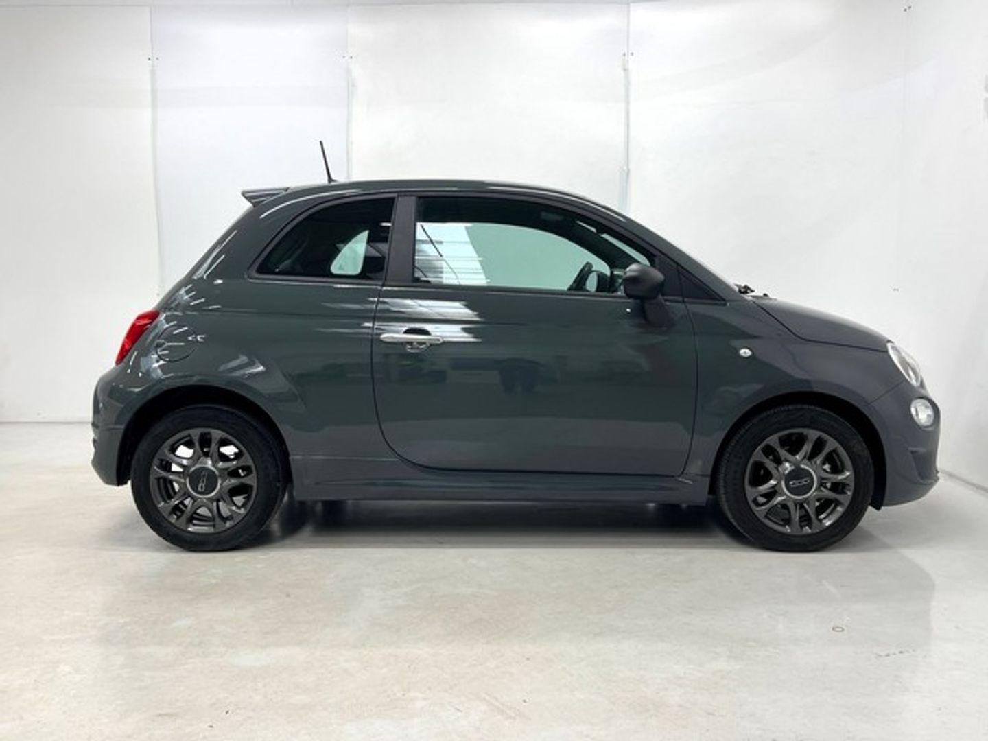 Fiat 500 1.0 Hybrid Connect 51 kW (70 CV)