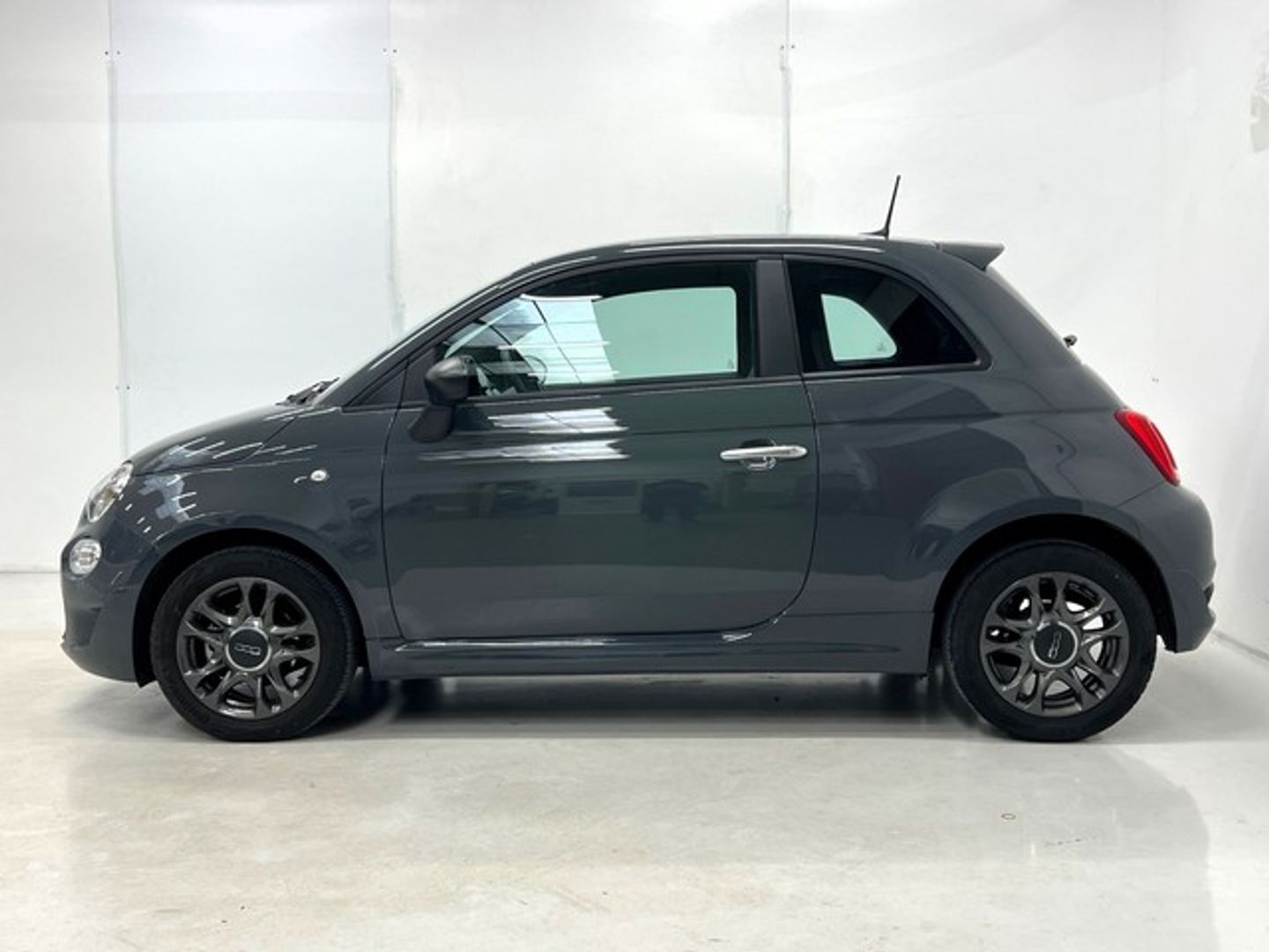 Fiat 500 1.0 Hybrid Connect 51 kW (70 CV)