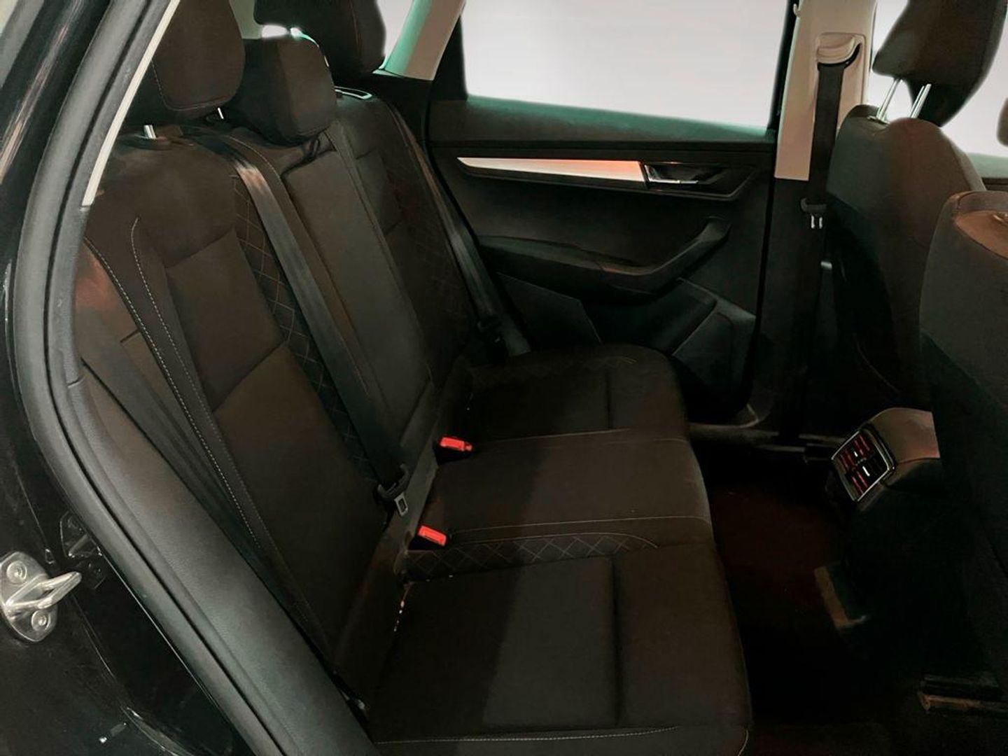 Skoda Karoq 1.0 TSI Ambition 81 kW (110 CV)