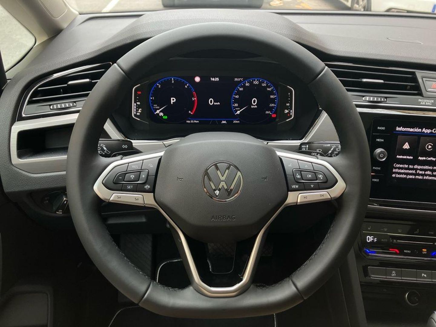 Volkswagen Touran ``Más`` 2.0 TDI 110 kW (150 CV) DSG