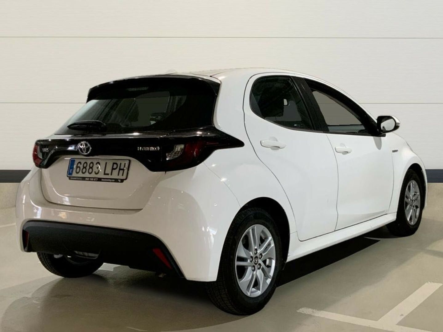 Toyota Yaris 120H Business Plus 85 kW (116 CV)