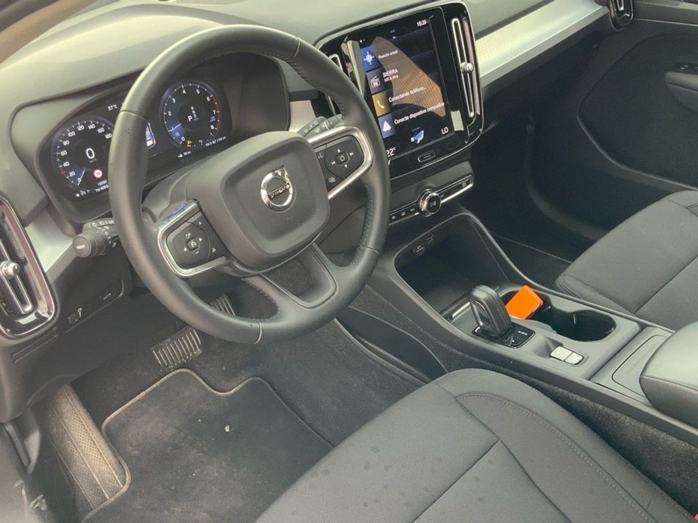 Volvo XC40 T3 Business Plus Auto 120 kW (163 CV)
