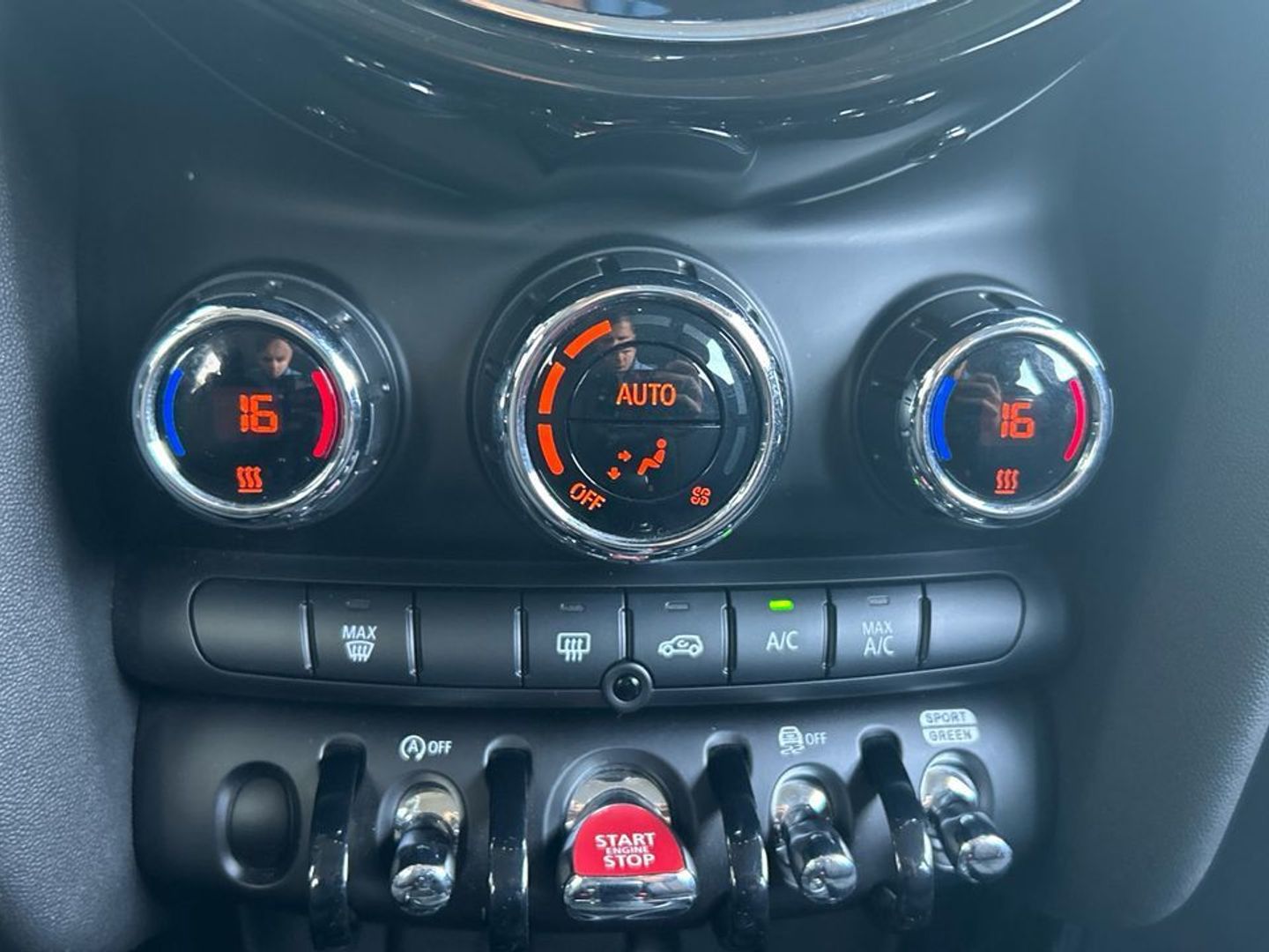MINI MINI 5 Puertas Cooper 100 kW (136 CV)