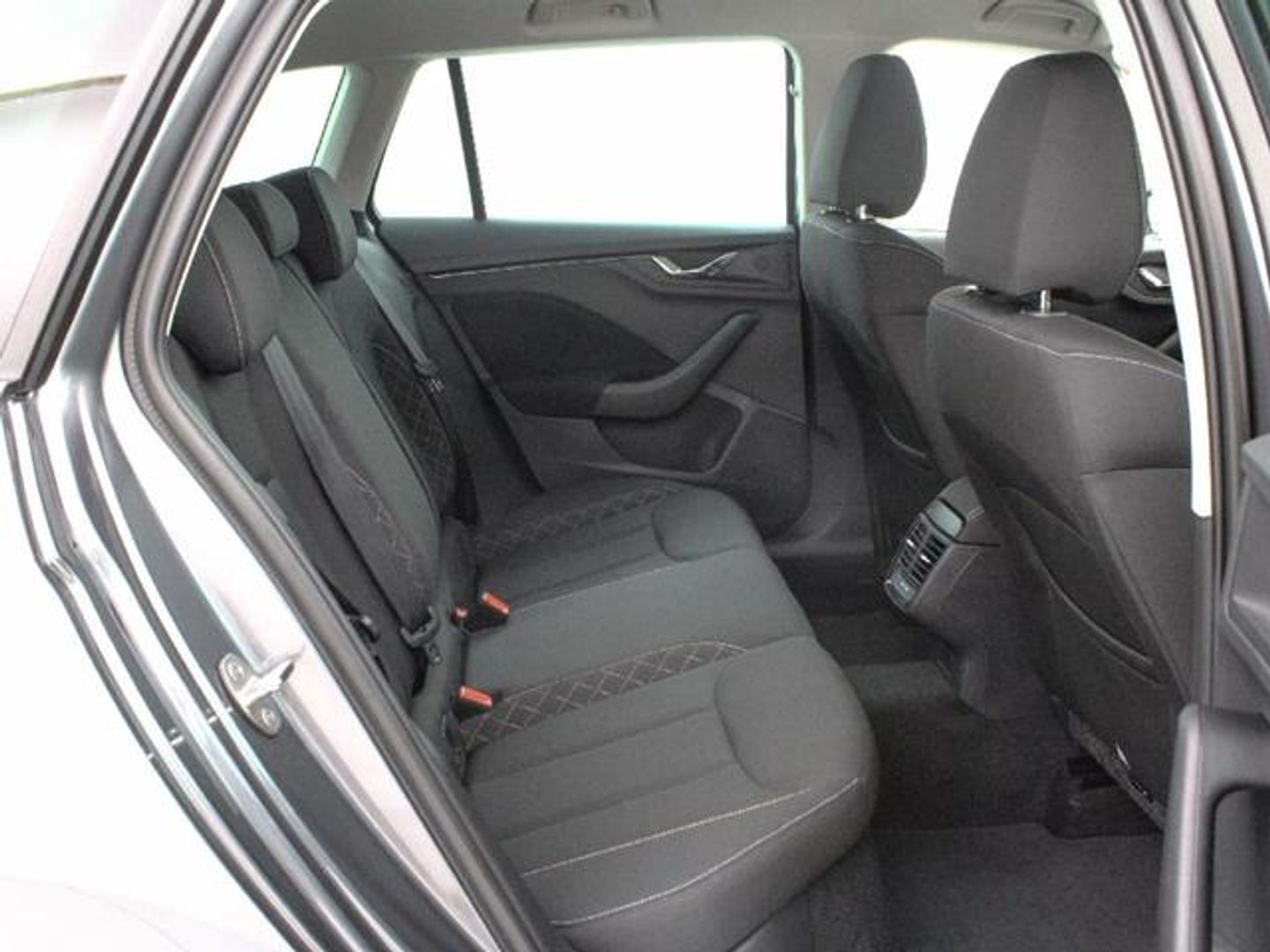 Skoda Kamiq 1.0 TSI Ambition 70 kW (95 CV)