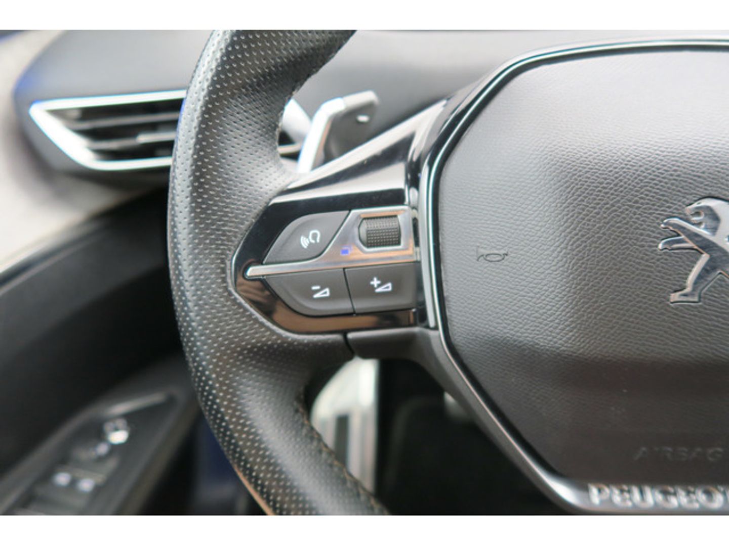 Peugeot 3008 PureTech 130 S&S GT EAT8 96 kW (130 CV)