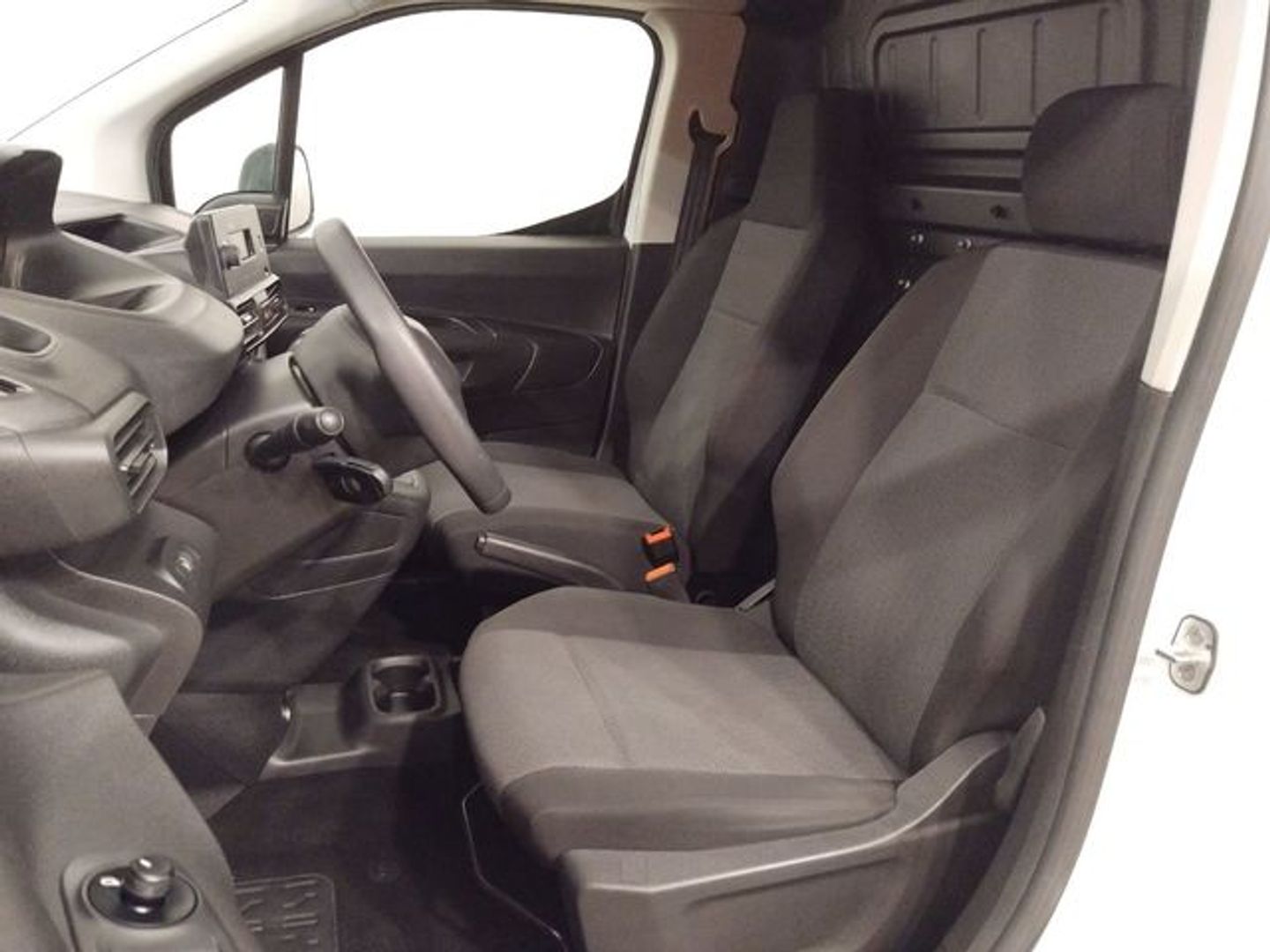 Peugeot Partner Furgon BlueHDi 100 Standard 600kg 75 kW (102 CV)