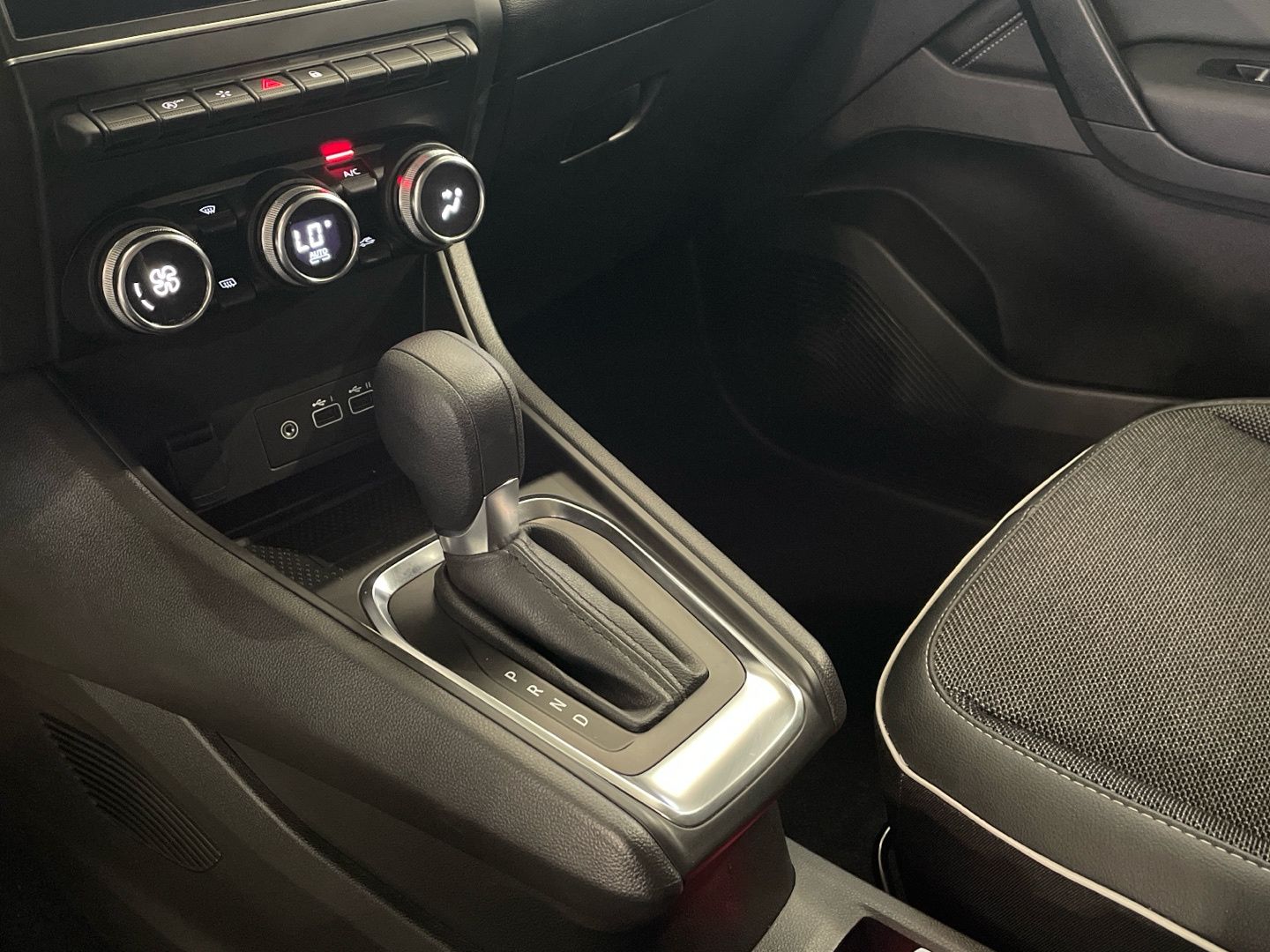 Renault Captur Techno TCe 103 kW (140 CV) GPF EDC
