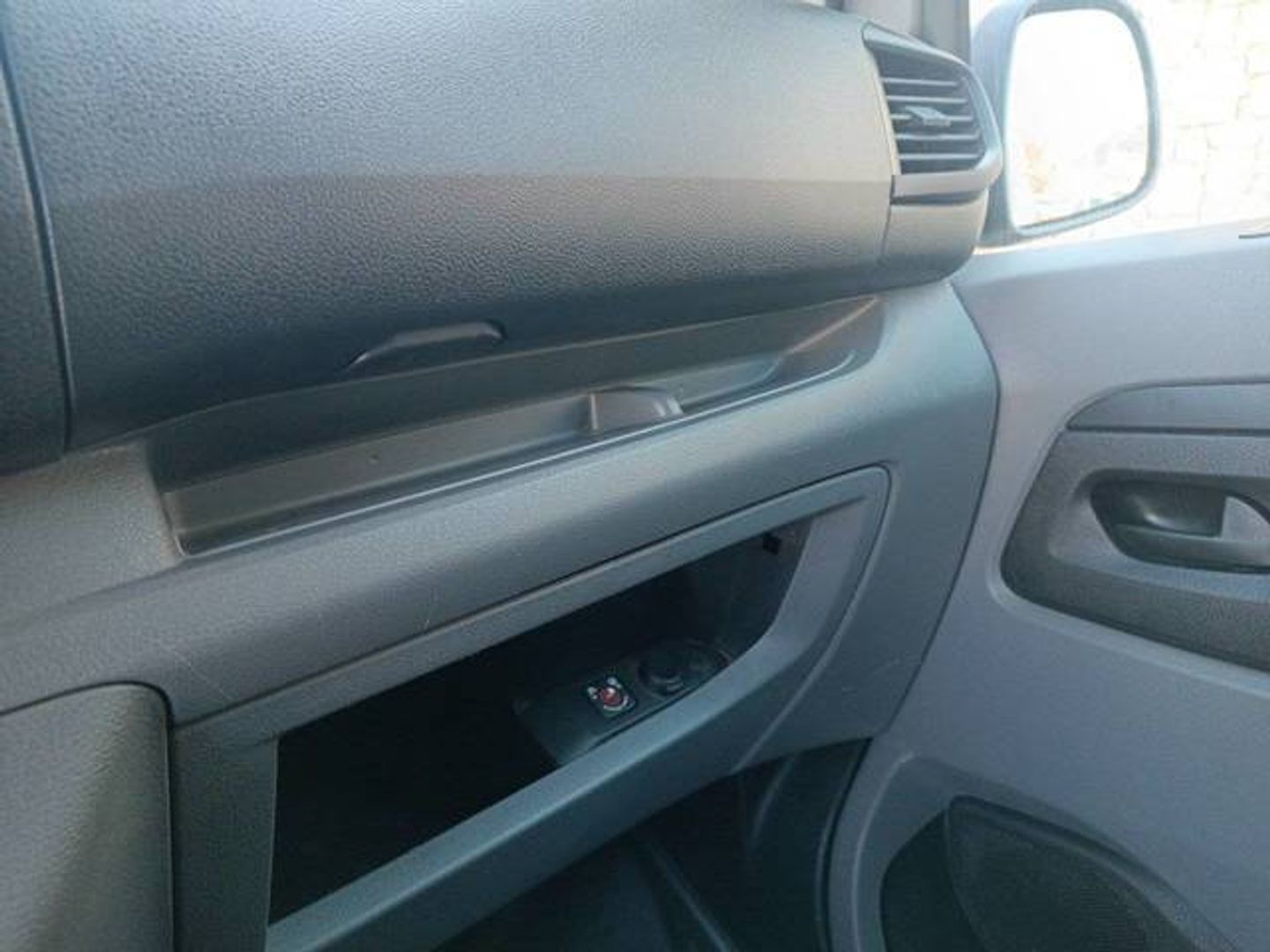 Peugeot Expert Furgon BlueHDi 120 S&S Pro Standard 88 kW (120 CV)
