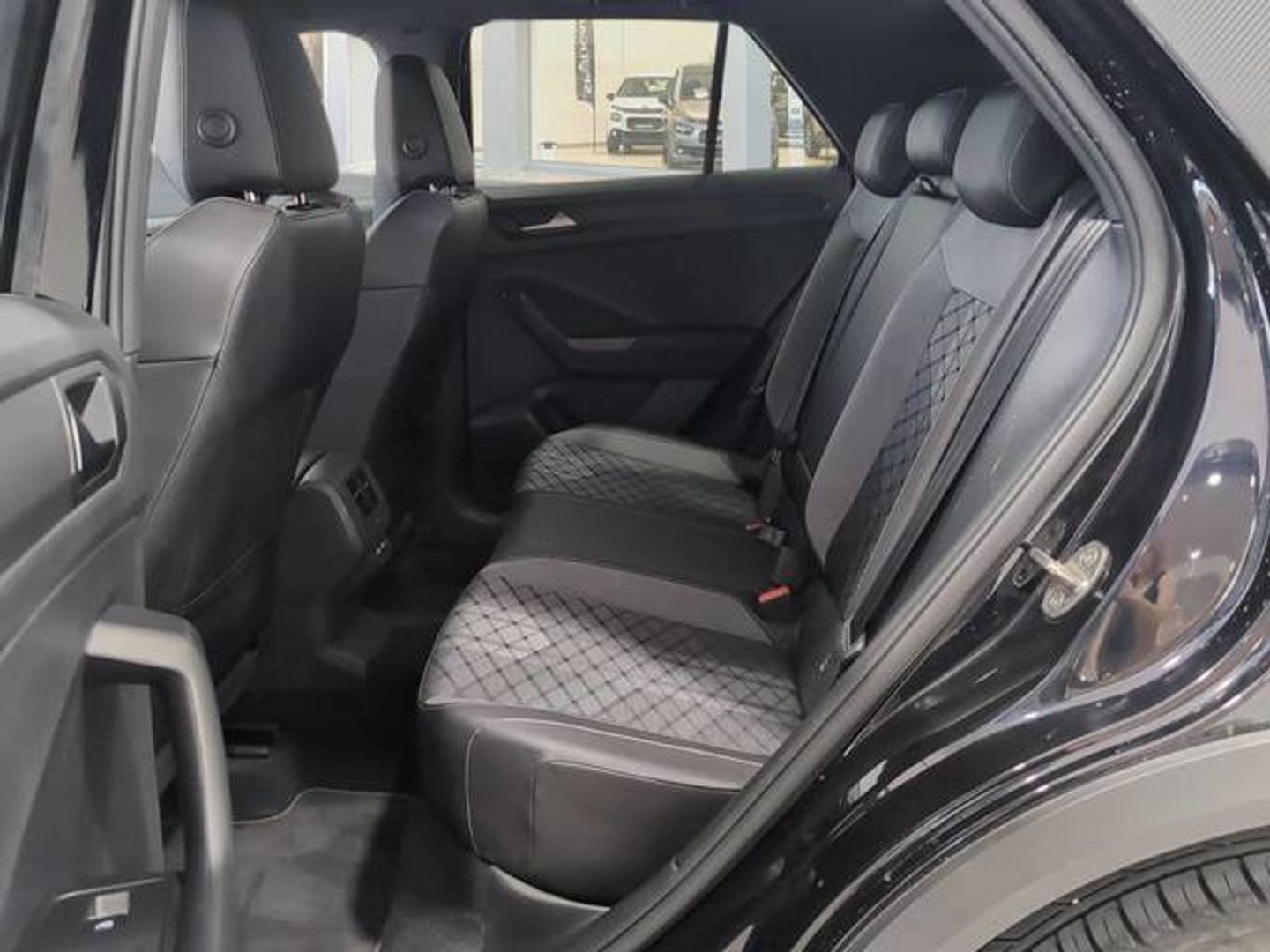 Volkswagen T-Roc R-Line 1.5 TSI 110 kW (150 CV) DSG
