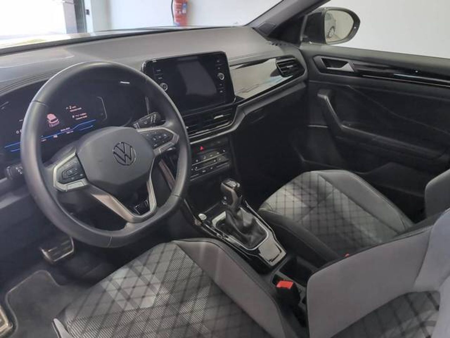 Volkswagen T-Roc R-Line 1.5 TSI 110 kW (150 CV) DSG