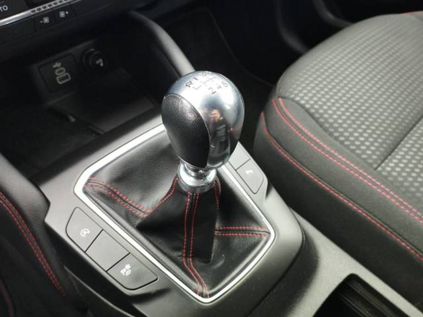 Ford Kuga 1.5 EcoBoost S&S ST-Line 4x2 110 kW (150 CV)