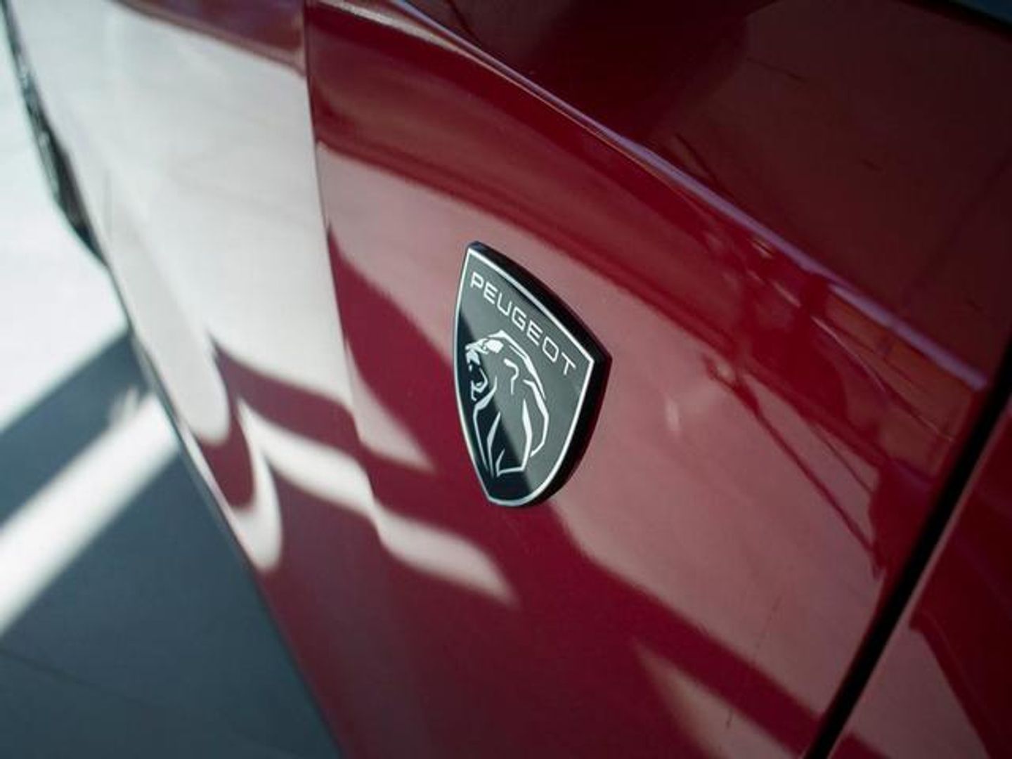 Peugeot 408 GT PHEV 180 e-EAT8 133 kW (181 CV)