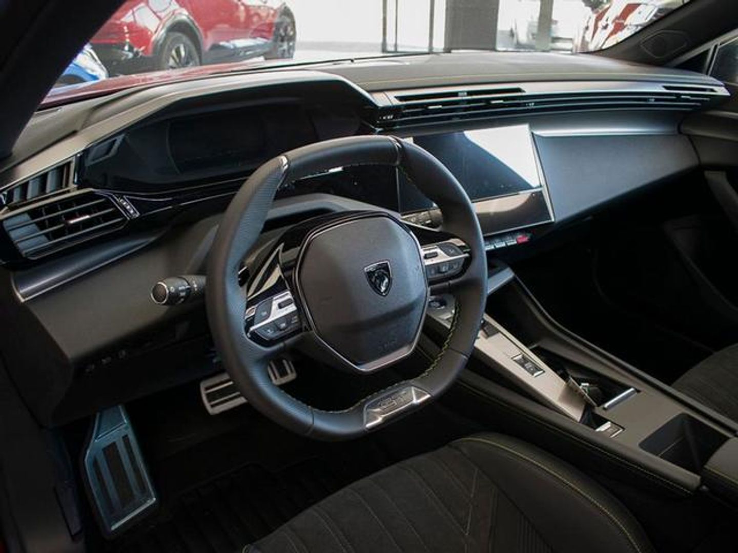 Peugeot 408 GT PHEV 180 e-EAT8 133 kW (181 CV)