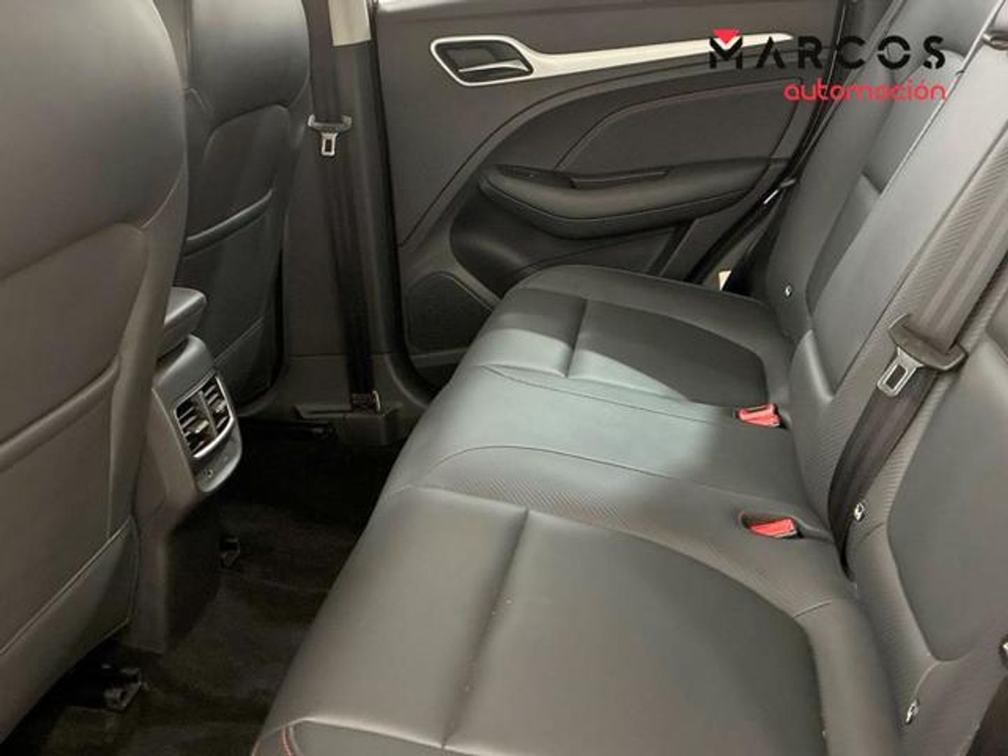 MG ZS EV 51KWH Luxury Standard Range 130 kW (177 CV)