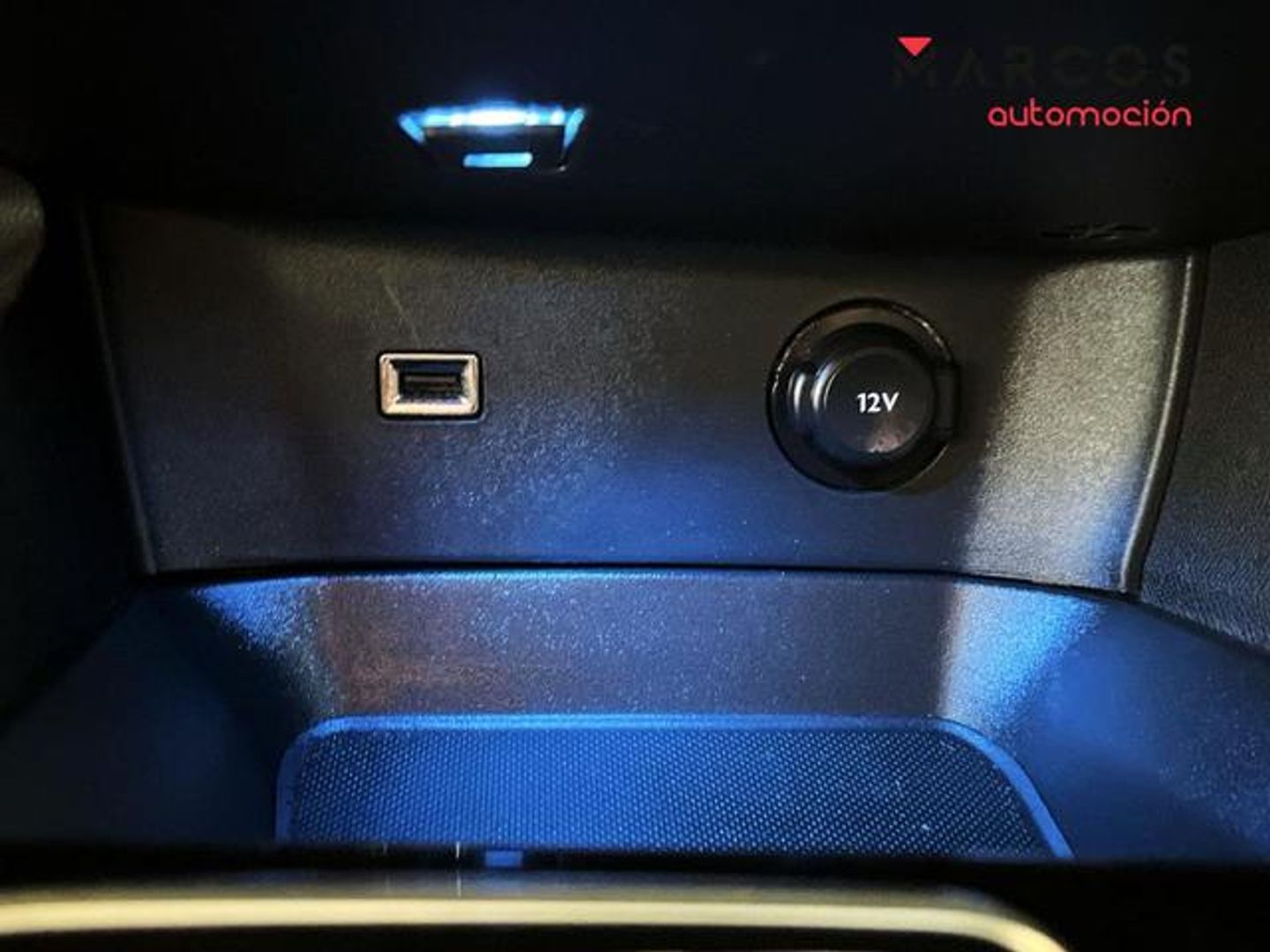 Peugeot 5008 Hybrid 1.2 Active Pack eDCS6 100 kW (136 CV)