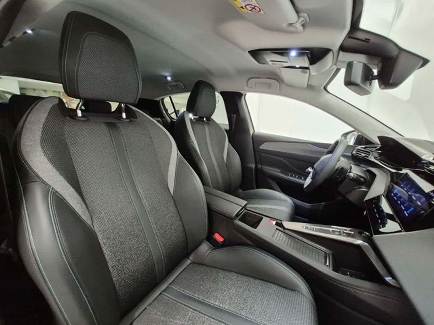 Peugeot 308 BlueHDi 130 S&S Allure EAT8 96 kW (130 CV)