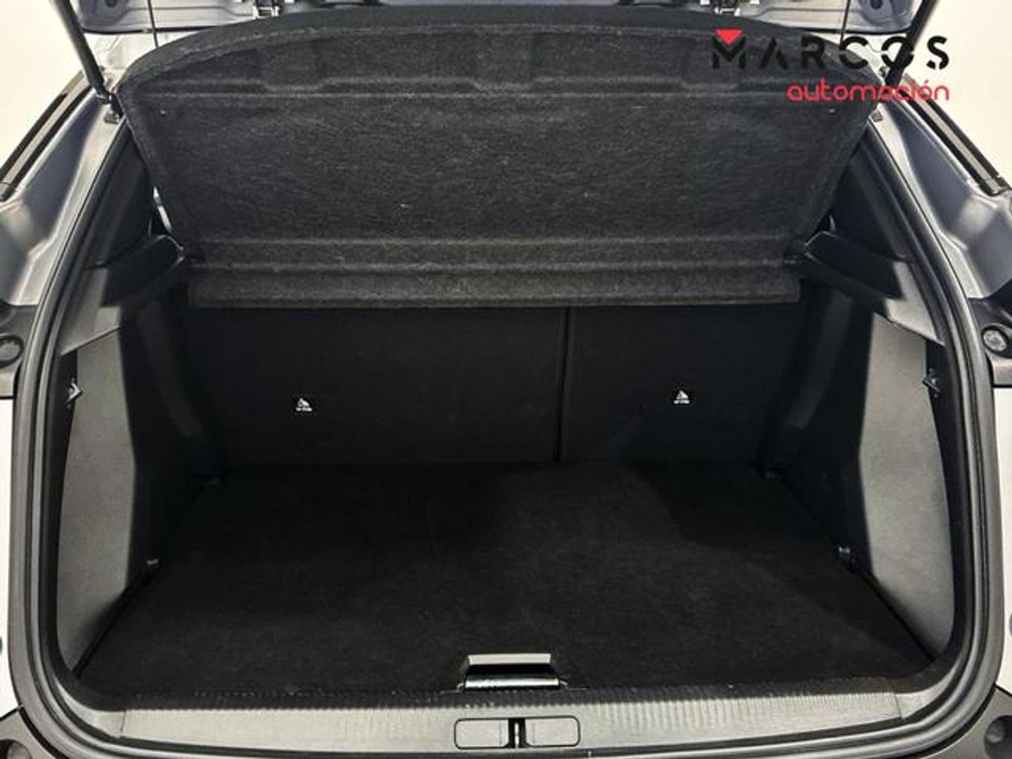 Peugeot 2008 PureTech 130 S&S Allure Pack EAT8 96 kW (130 CV)