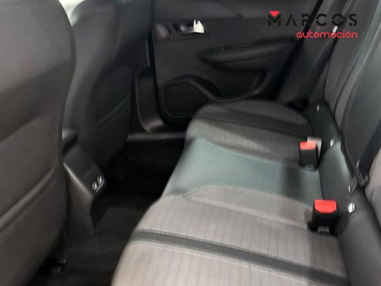 Peugeot 2008 PureTech 130 S&S Allure Pack EAT8 96 kW (130 CV)
