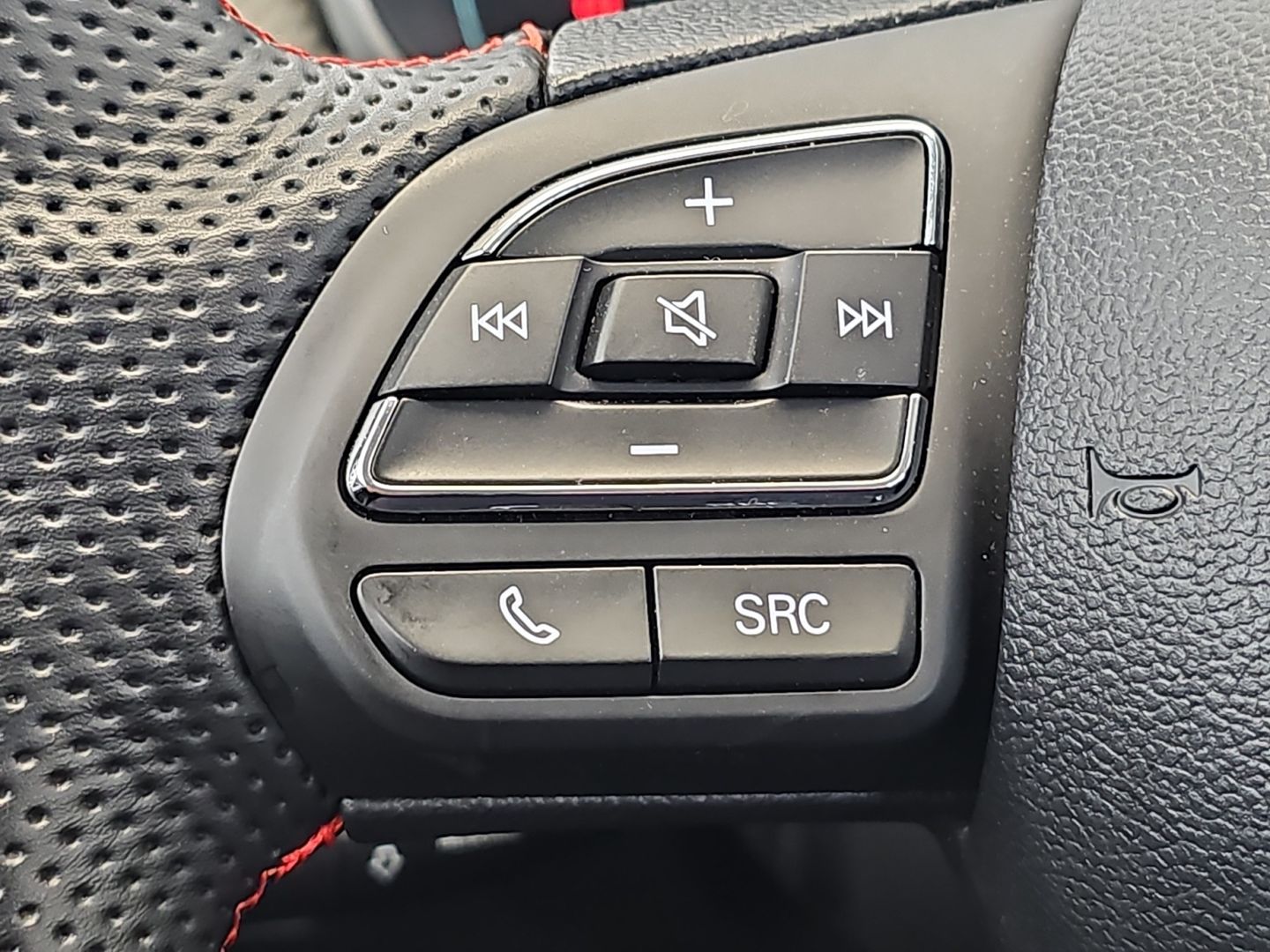 MG ZS 1.5 Luxury 78 kW (106 CV)