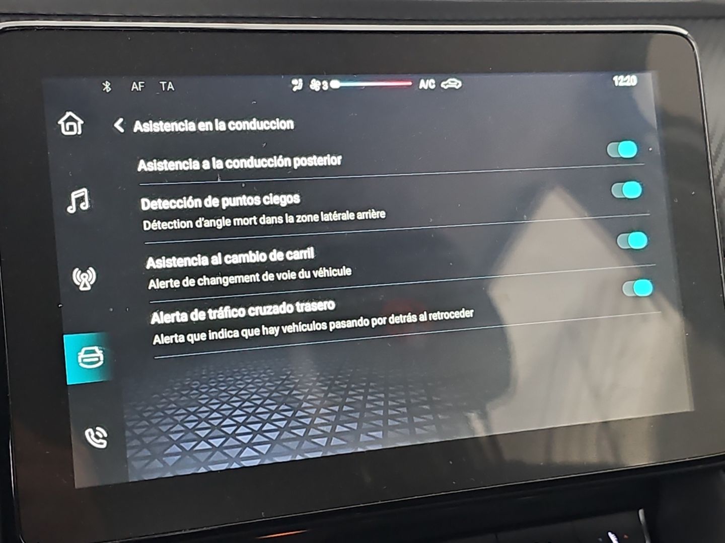 MG ZS 1.5 Luxury 78 kW (106 CV)
