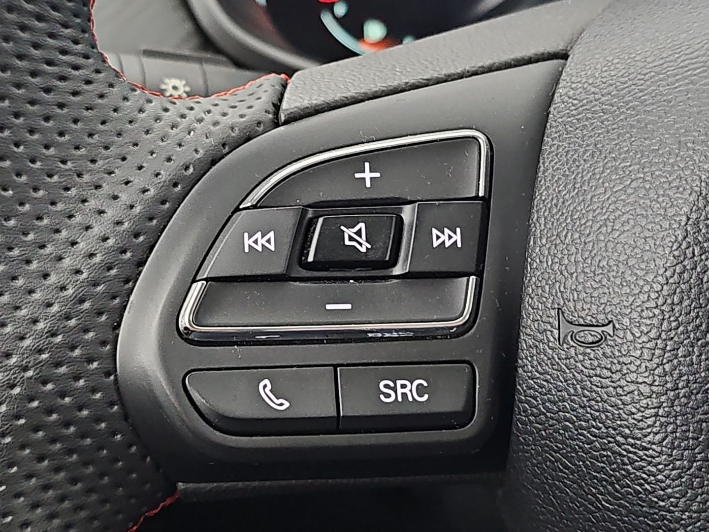MG ZS 1.5 Luxury 78 kW (106 CV)