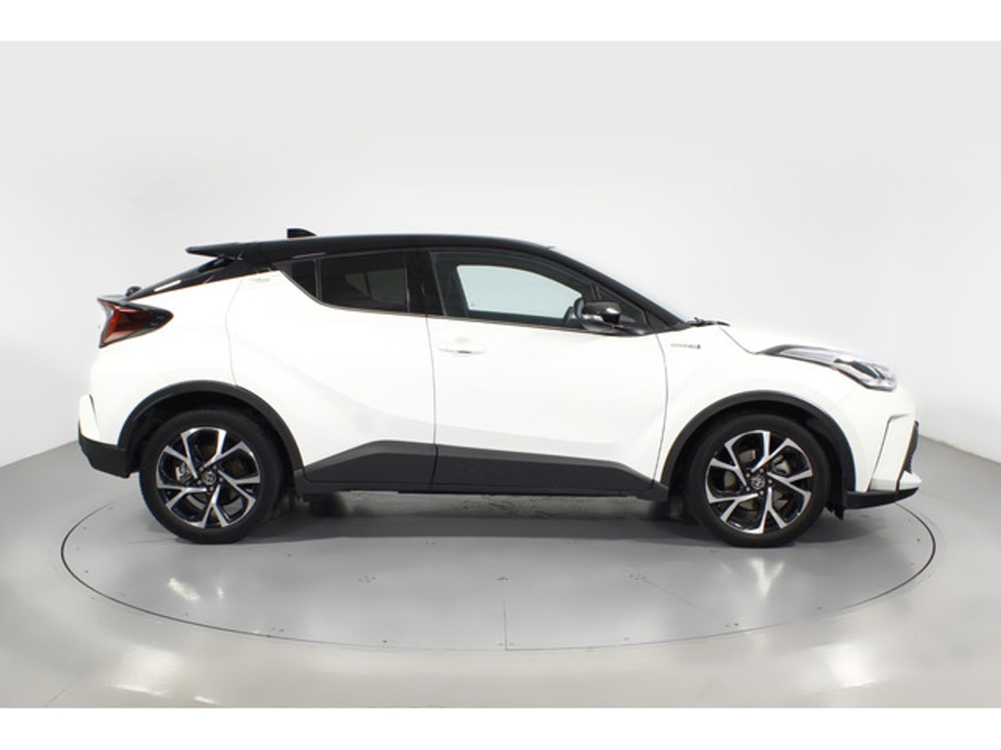 Toyota C-HR 1.8 125H Advance 90 kW (122 CV)