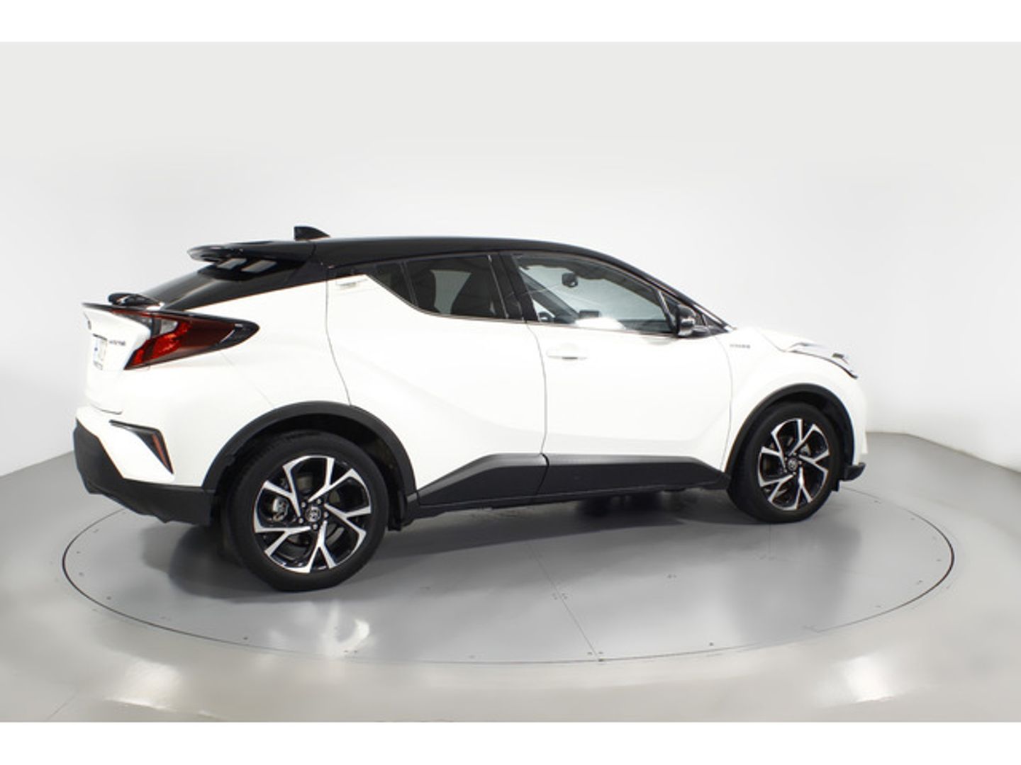 Toyota C-HR 1.8 125H Advance 90 kW (122 CV)