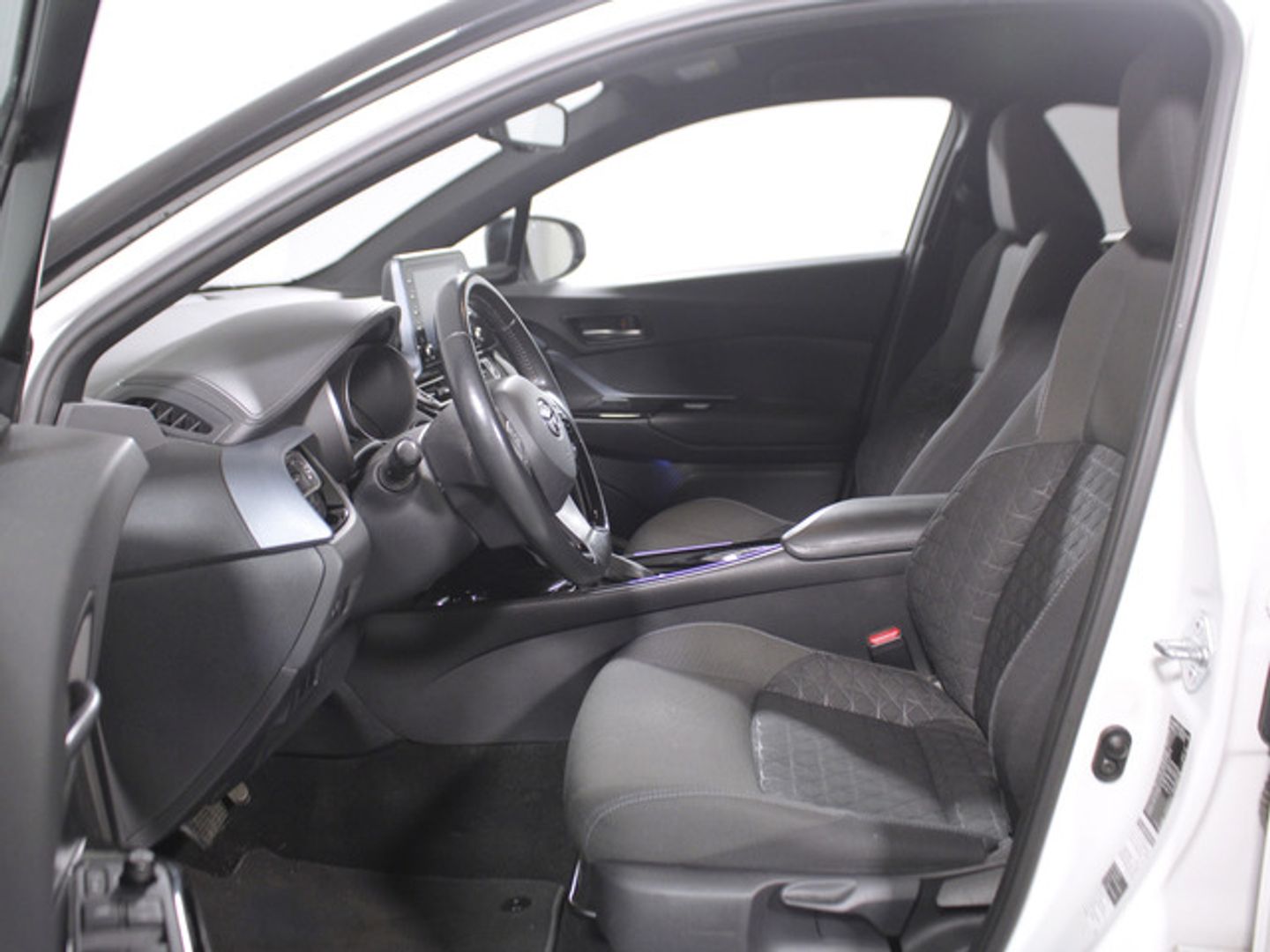 Toyota C-HR 1.8 125H Advance 90 kW (122 CV)