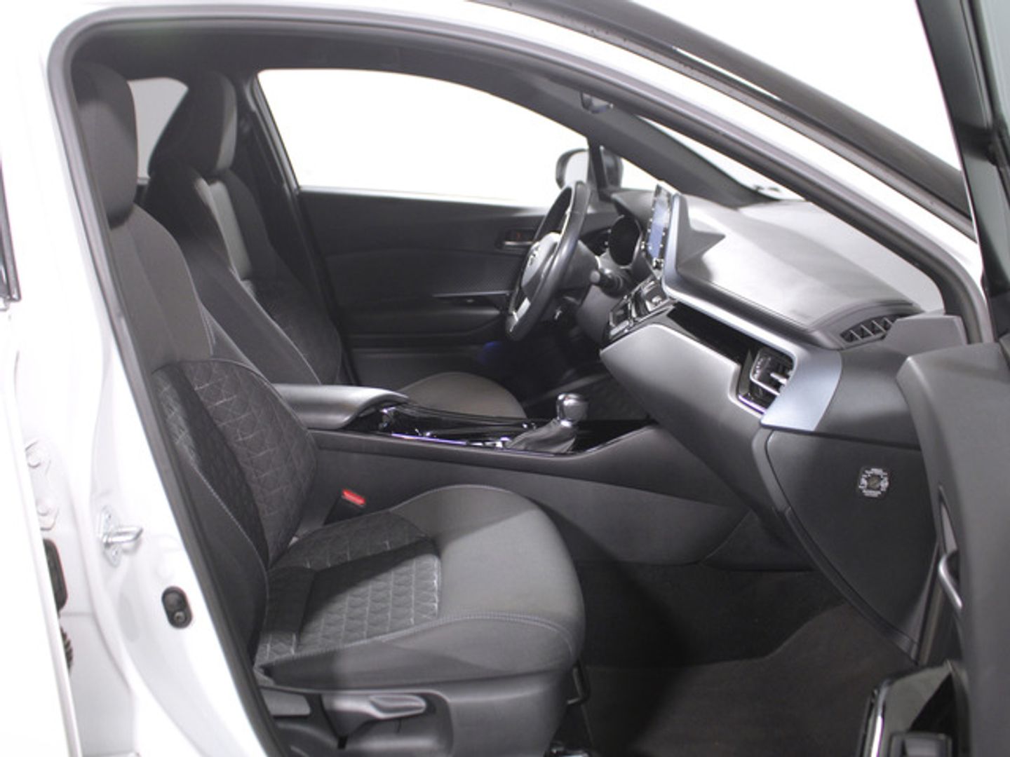 Toyota C-HR 1.8 125H Advance 90 kW (122 CV)