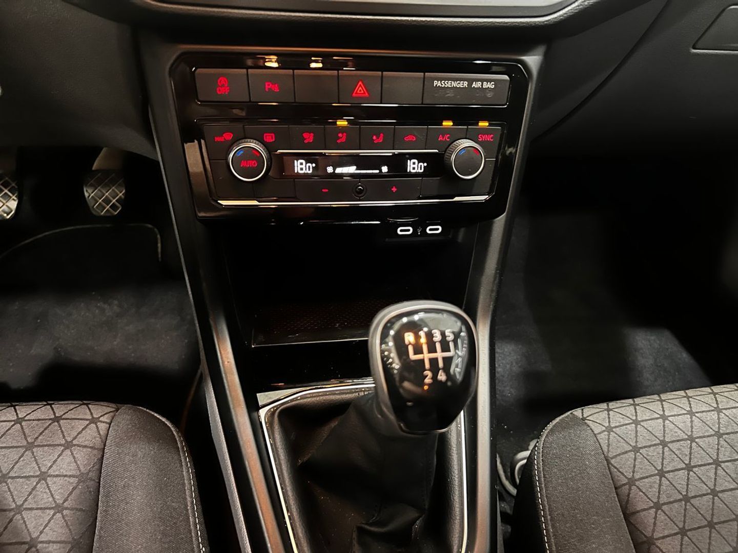 Volkswagen T-Cross Advance 1.0 TSI 70 kW (95 CV)