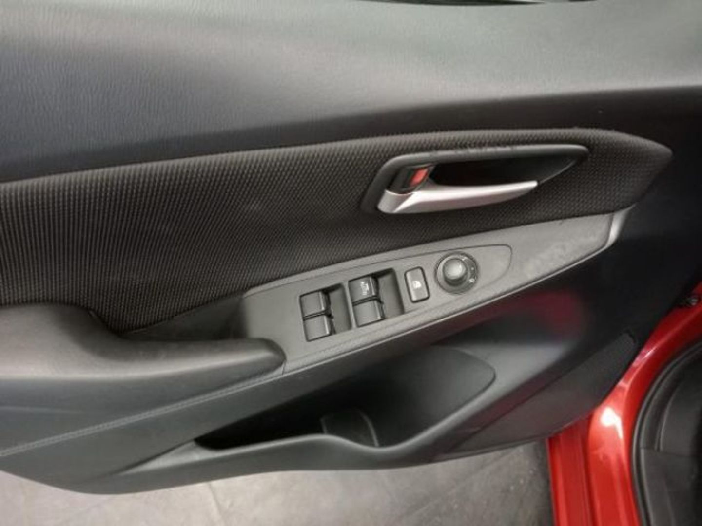 Mazda Mazda 2 1.5 GE Black Tech Edition 66 kW (90 CV)