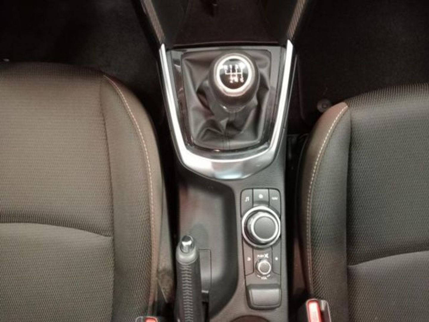 Mazda Mazda 2 1.5 GE Black Tech Edition 66 kW (90 CV)