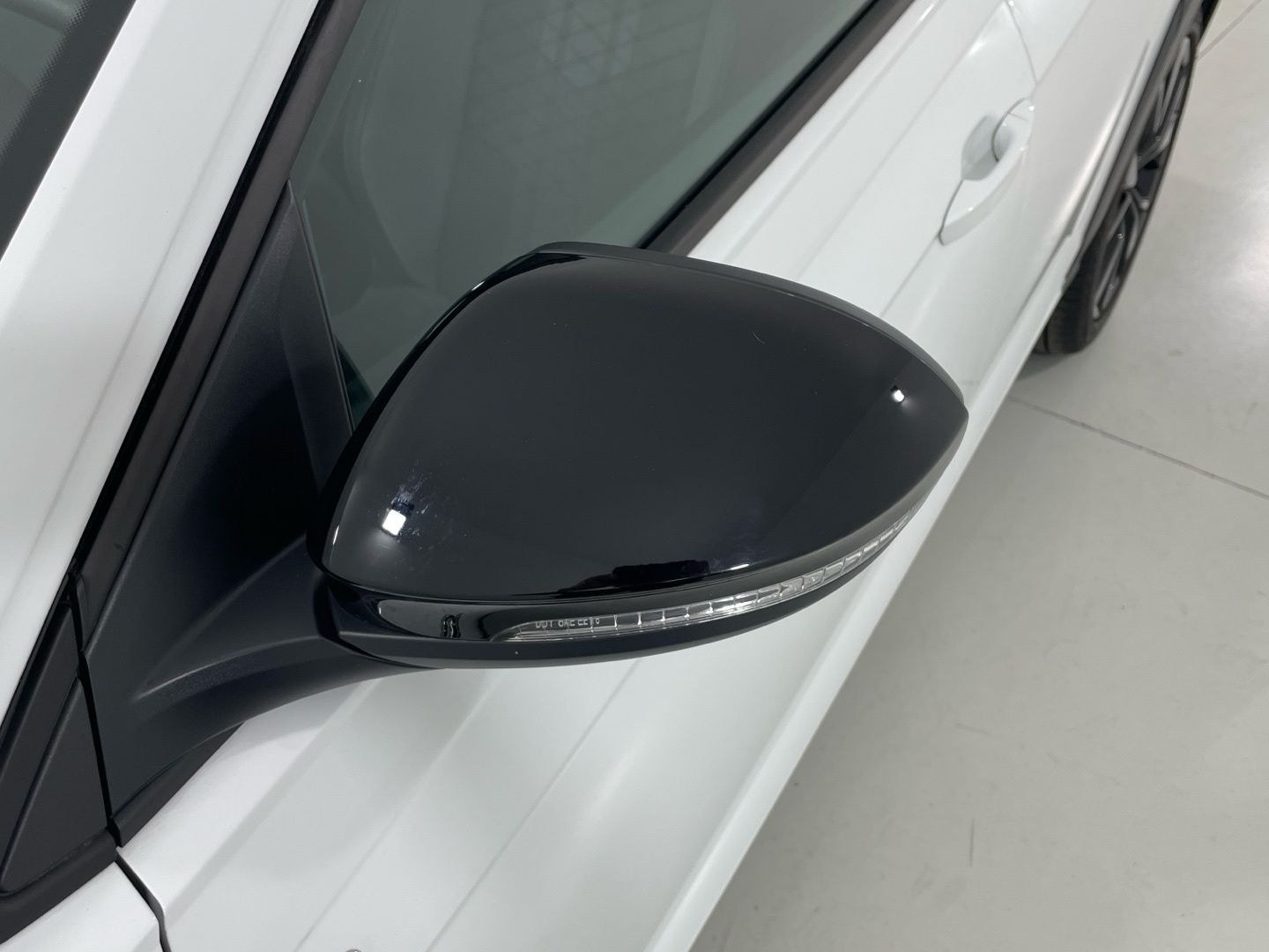Volkswagen Taigo R-Line 1.0 TSI 85 kW (115 CV) DSG
