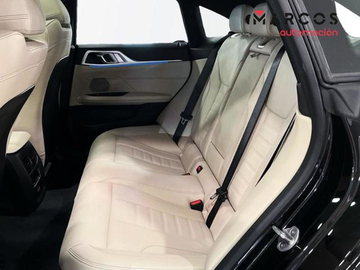 BMW i4 eDrive40 250 kW (340 CV)