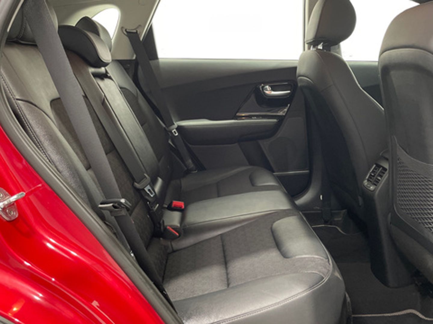 Kia Niro 1.6 GDi HEV Híbrido Drive 104 kW (141 CV)