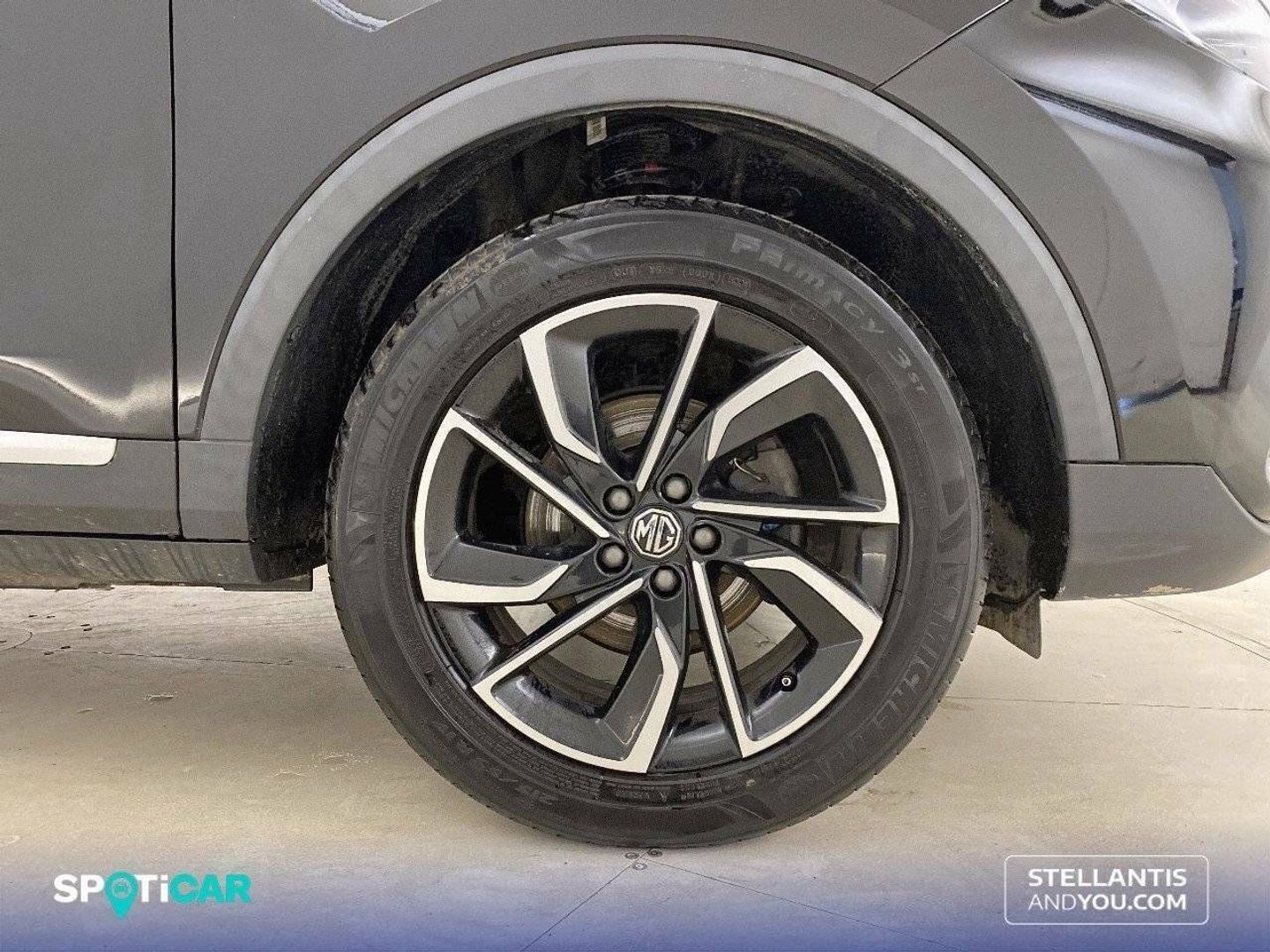 MG ZS 1.5 Luxury 78 kW (106 CV)