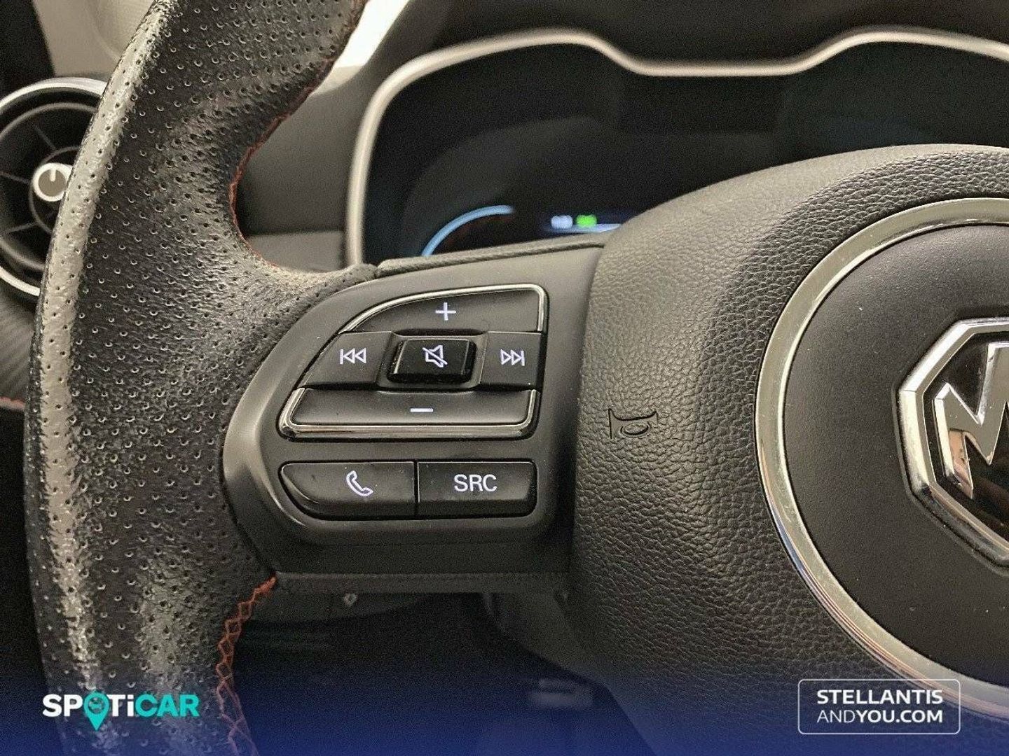 MG ZS 1.5 Luxury 78 kW (106 CV)
