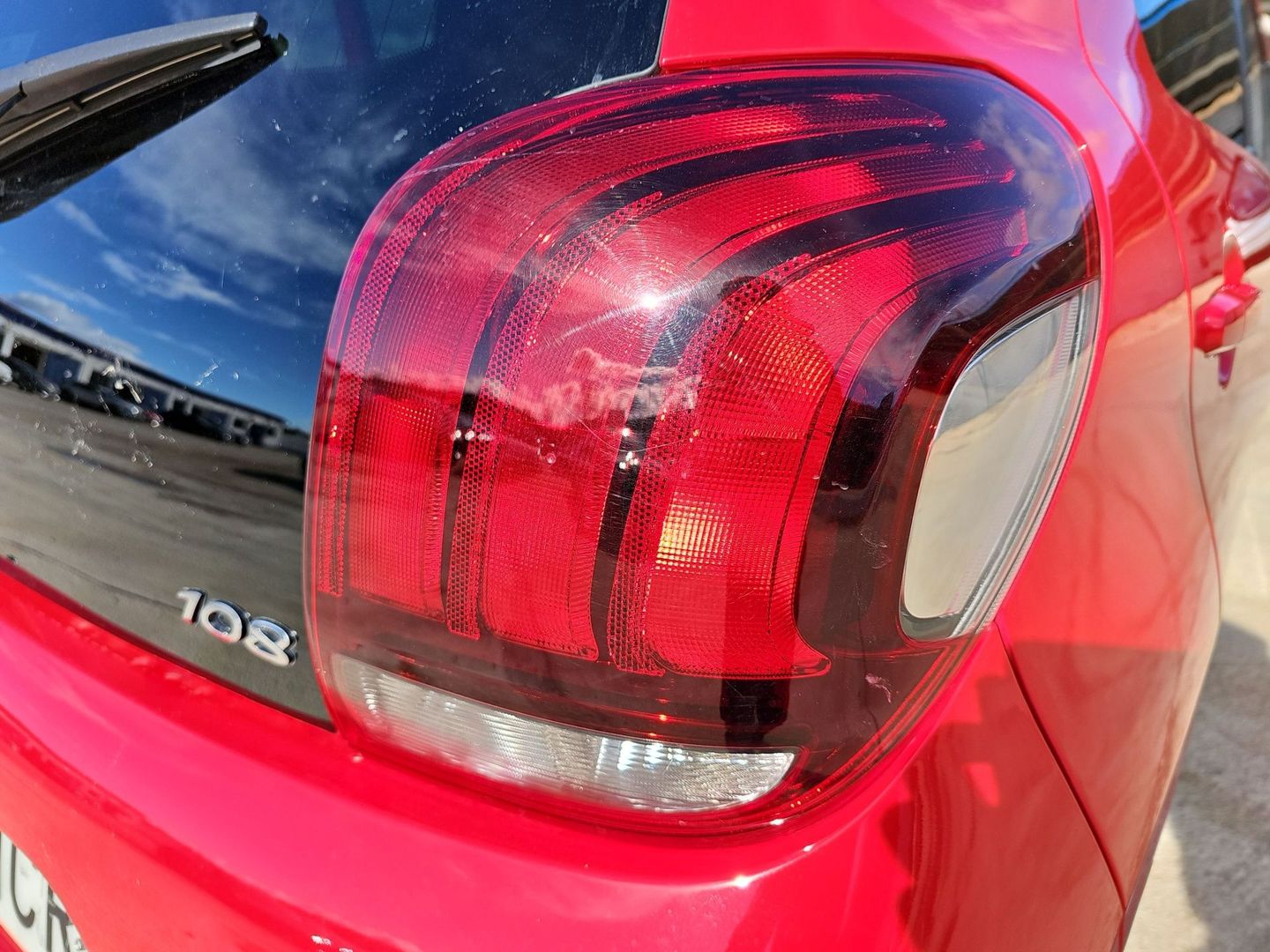 Peugeot 108 1.0 VTi Active 53 kW (72 CV)