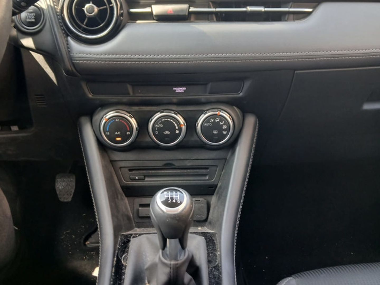 Mazda CX-3 2.0 G Zenith 2WD 89 kW (121 CV)