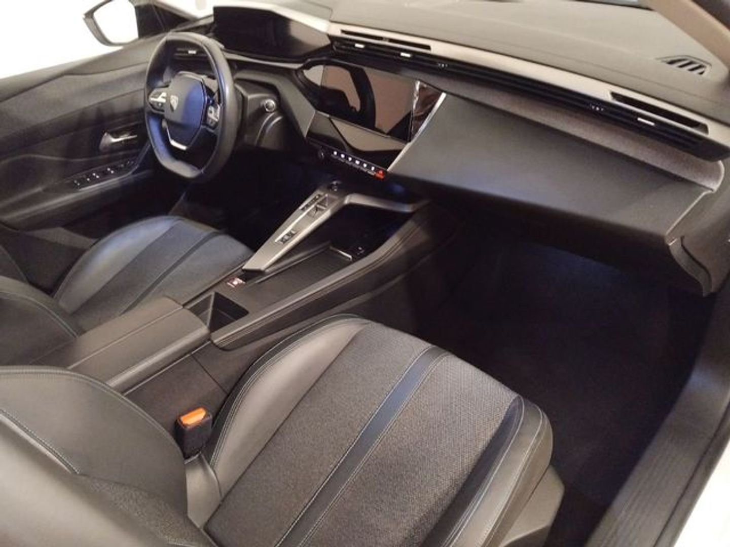Peugeot 308 PureTech 130 S&S Allure Pack EAT8 96 kW (130 CV)