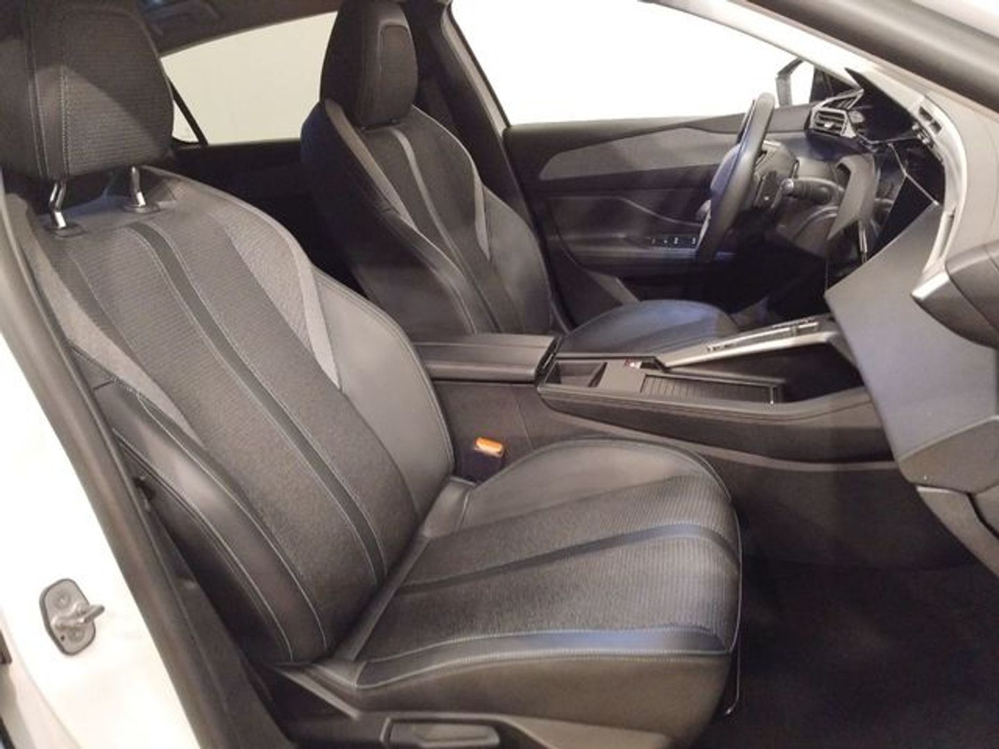 Peugeot 308 PureTech 130 S&S Allure Pack EAT8 96 kW (130 CV)
