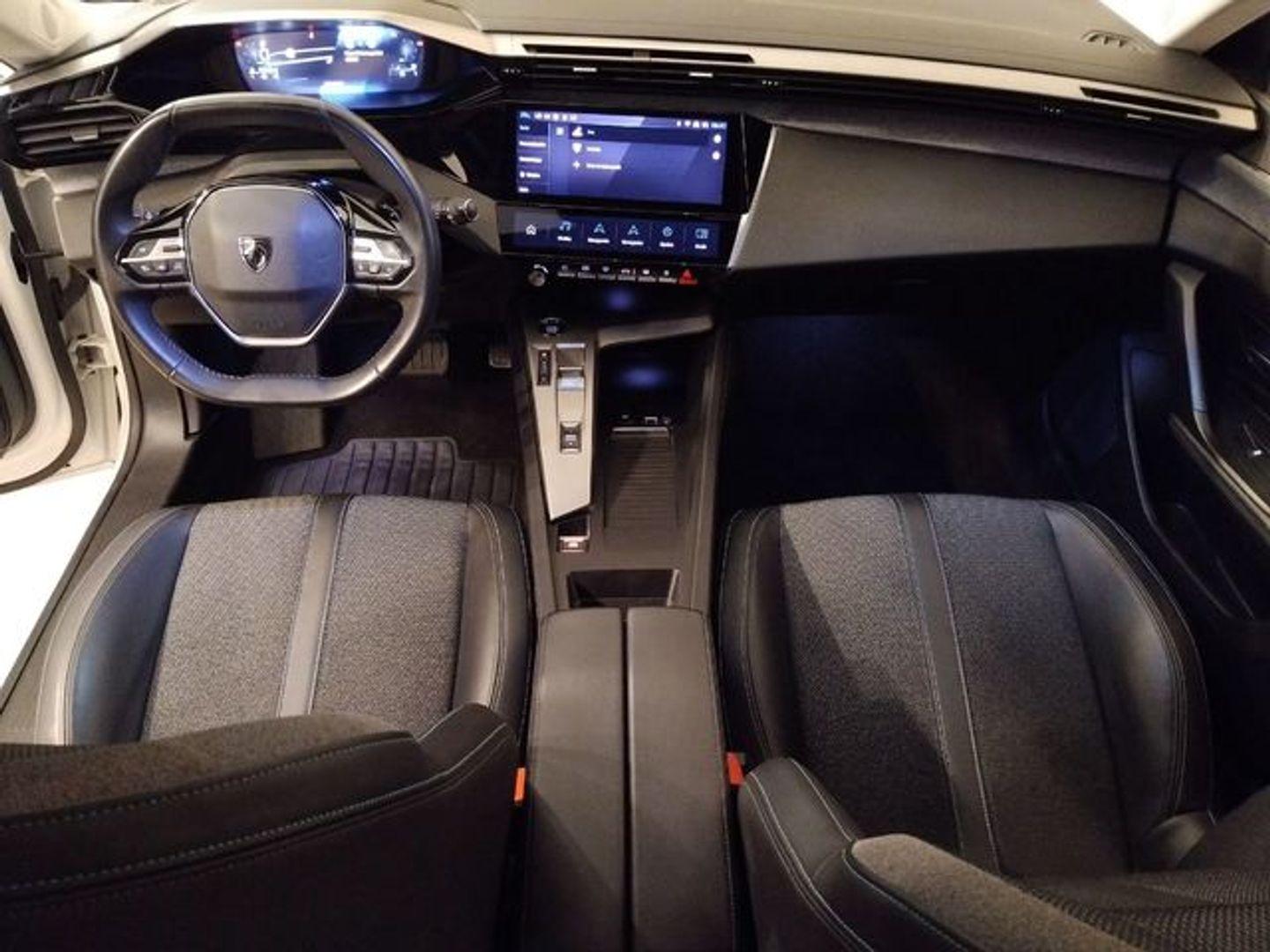 Peugeot 308 PureTech 130 S&S Allure Pack EAT8 96 kW (130 CV)