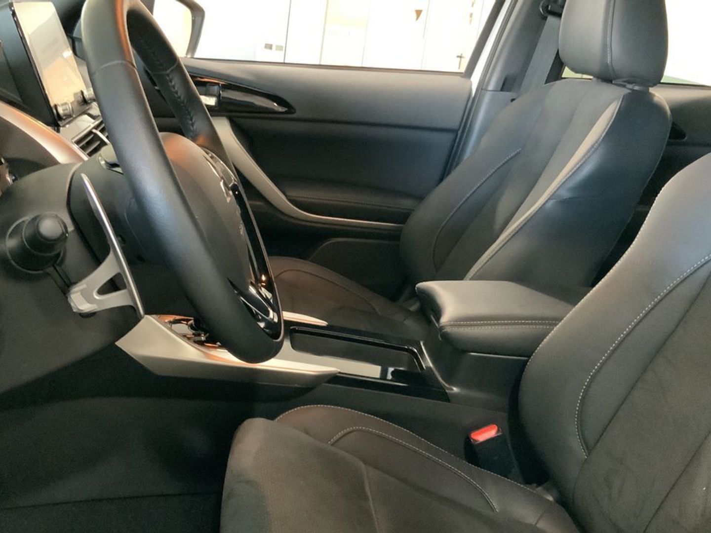 Mitsubishi Eclipse Cross 2.4 PHEV Kaiteki 4WD Auto 138 kW (188 CV)